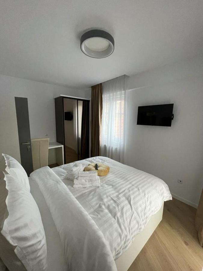 Adina Apartament Gura Humorului Esterno foto